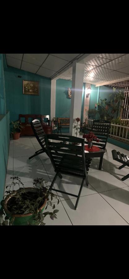 Casa Cisneros Bed & Breakfast León Екстериор снимка